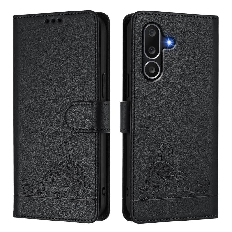 Funda de cuero RFID con relieve de gato y rata para Samsung Galaxy M56 5G con cordón (negra)