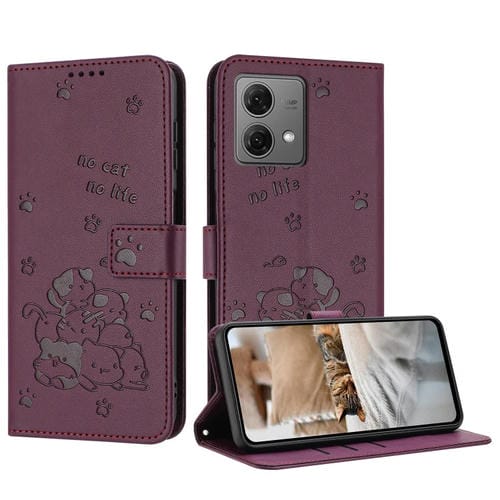 Funda de Cuero Motorola Moto G84 con Diseño de Gatito En Relieve y Cordón (Rojo Vino)