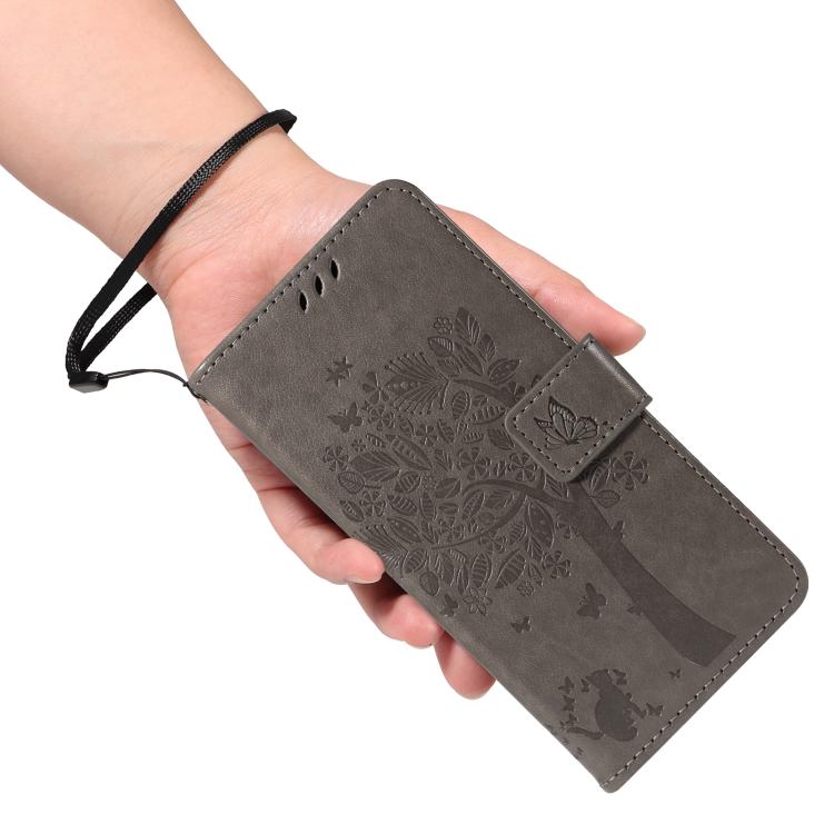 Funda de Cuero con Tapa para OnePlus 13R Global con Diseño de Árbol y Gato En Relieve (Gris)