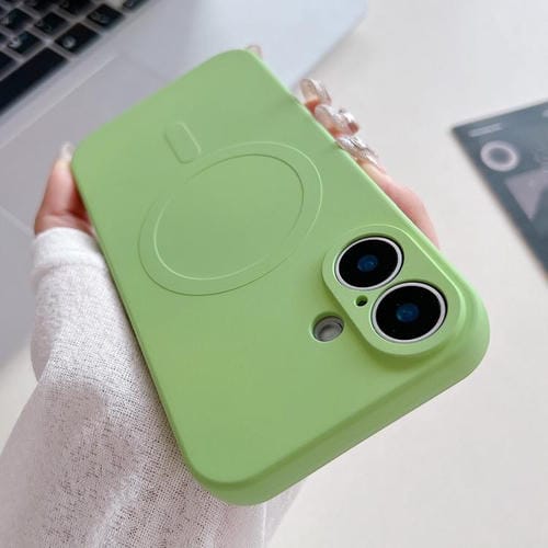 For iPhone 17 Solid Color Liquid Silicone MagSafe Magnetic Phone Case(Matcha Green)