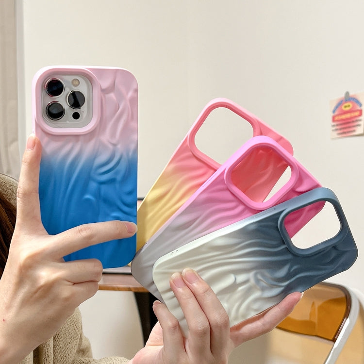 Funda TPU Esmerilada con Textura de Piel Efecto Degradado y Arrugas para iPhone 13 Pro (Rosa y Gris)