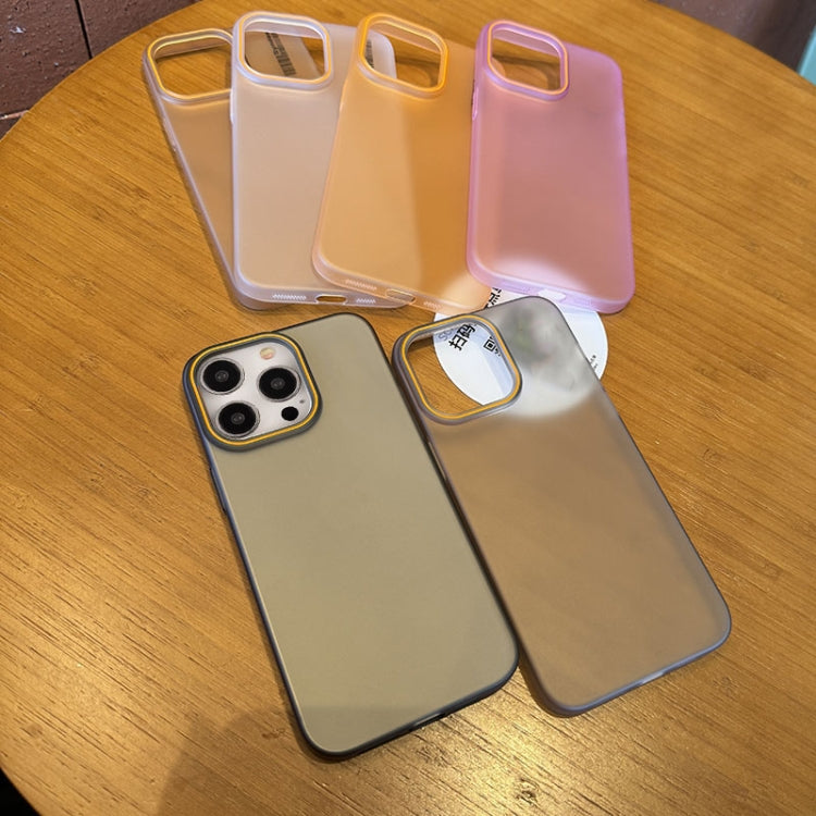 Funda para Teléfono PC Translúcida Tacto Piel Arena iPhone 14 (Negra)