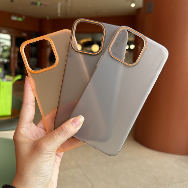 Funda para Teléfono PC Translúcida Tacto Piel Arena iPhone 14 (Negra)