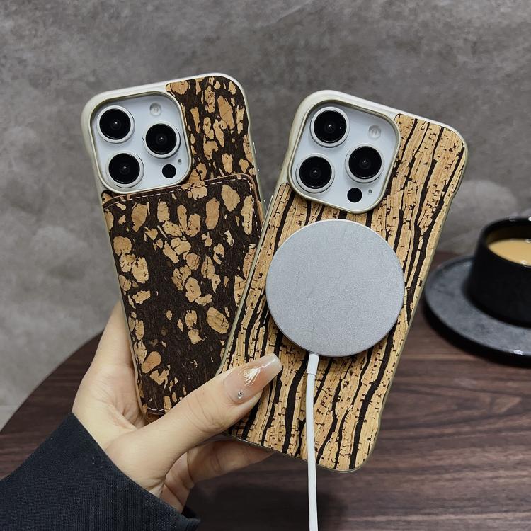 Funda para iPhone 14/13 Denior D24 Paint con Ranura para Tarjeta Magsafe (Mariposas Doradas)