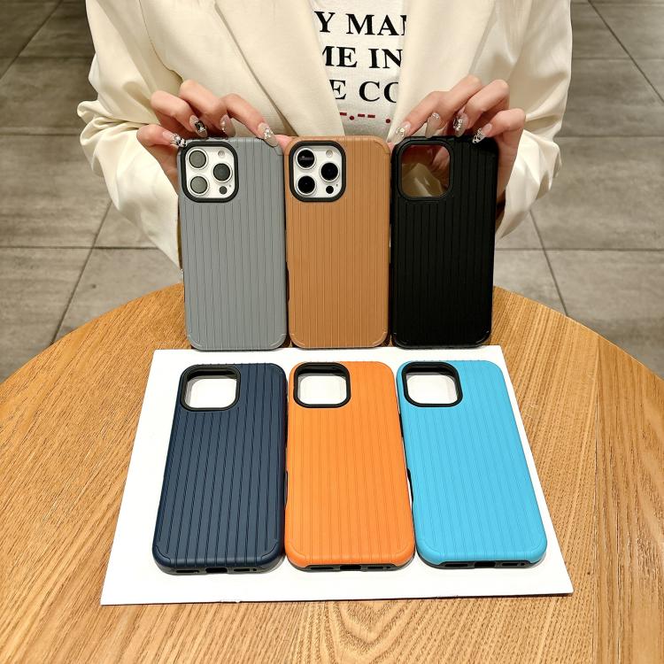 Funda MagSafe de cobertura total para iPhone 15 Pro Max con diseño inspirado en equipaje (gris)