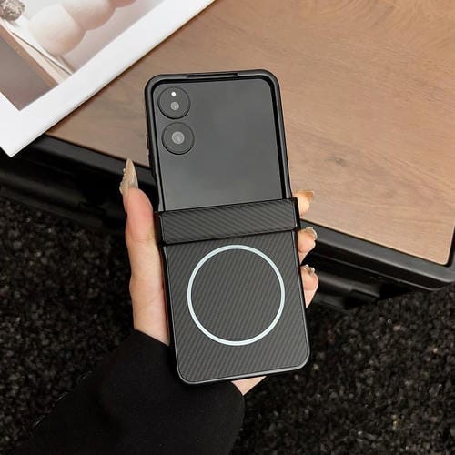 Funda MagSafe de tres piezas con textura de fibra de carbono para Xiaomi Mix Flip 2 (negra)