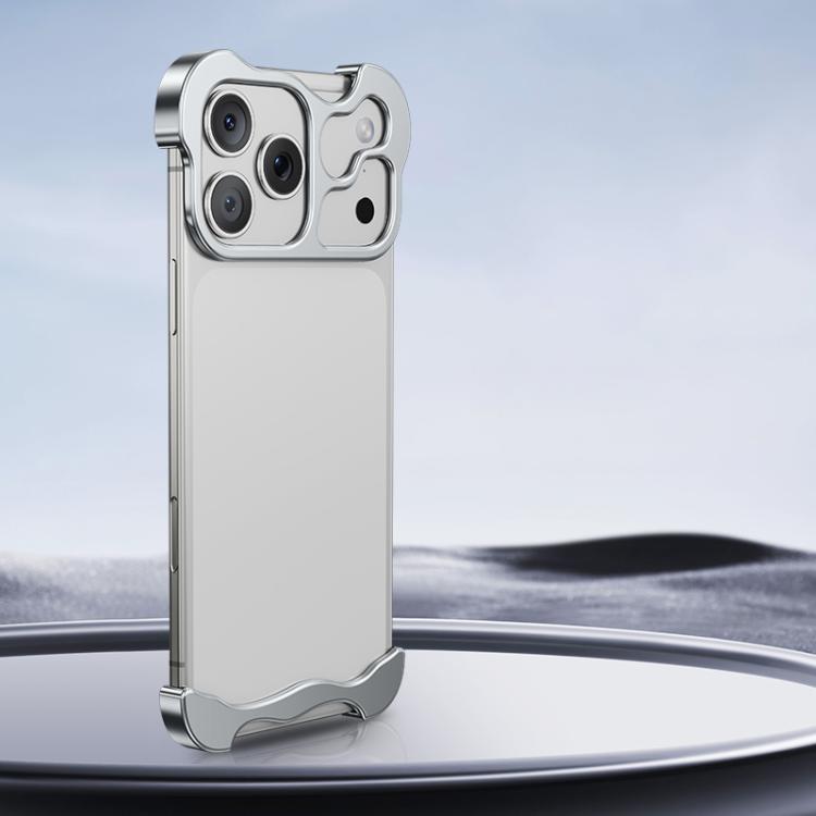 Funda para iPhone 17 Pro Max con esquinas metálicas sin marco y protector de lente (plateado)