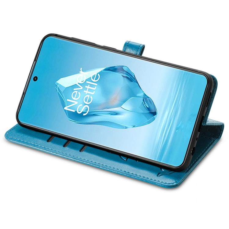 Funda de Piel con Relieve Gato y Perro para OnePlus Ace 3 Pro (Azul)