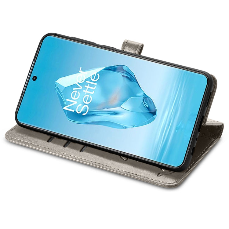 Funda de Piel con Relieve de Gato y Perro para OnePlus Ace 3 Pro (Gris)