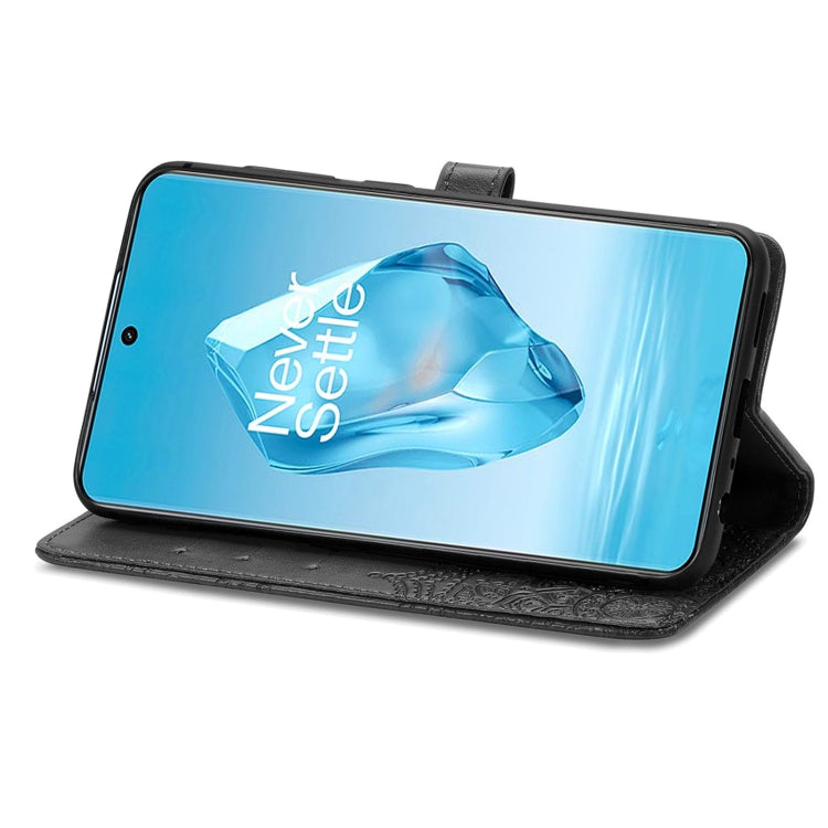 Funda Cuero con Relieve Flor Mandala para OnePlus Ace 3 Pro (Negra)
