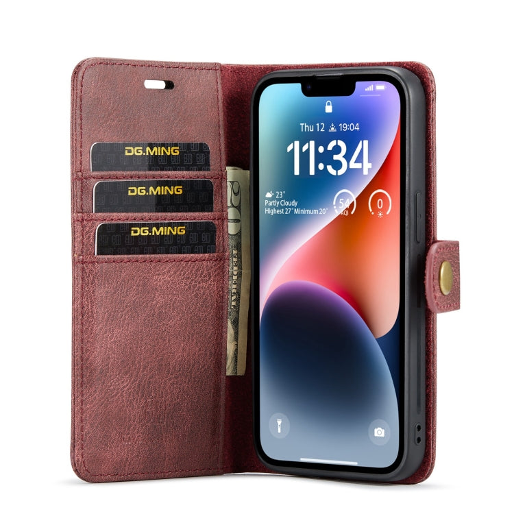 Para iPhone 15 Dg.Ming Funda para Teléfono de Cuero Magnético Desmontable con Textura Crazy Horse (Rojo) - MOVILSTORE