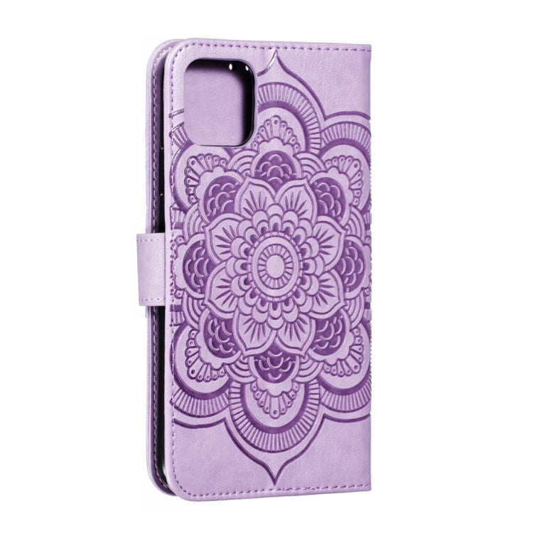 Para iPhone 15 Funda de Teléfono de Cuero con Tapa Horizontal con Patrón de Relieve de Mandala (Púrpura) - MOVILSTORE