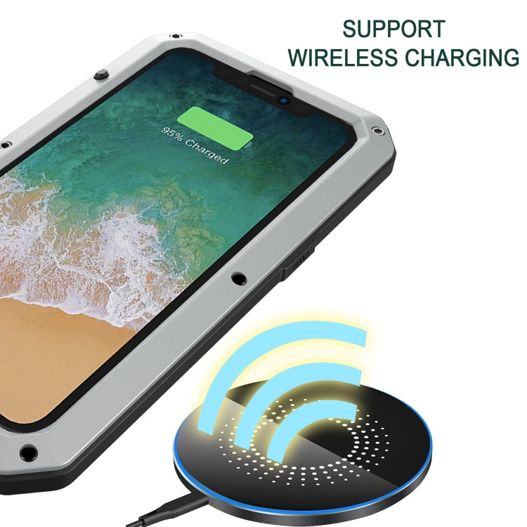 Para iPhone 15 Funda para Teléfono de Silicona y Metal a Prueba de Polvo, Resistente al Agua y a Prueba de Golpes (Plateada) - MOVILSTORE