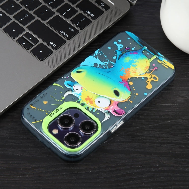 Para iPhone 15 Funda para Teléfono PC + TPU con Pintura al Óleo con Patrón Animal (Gato Sonriente) - MOVILSTORE